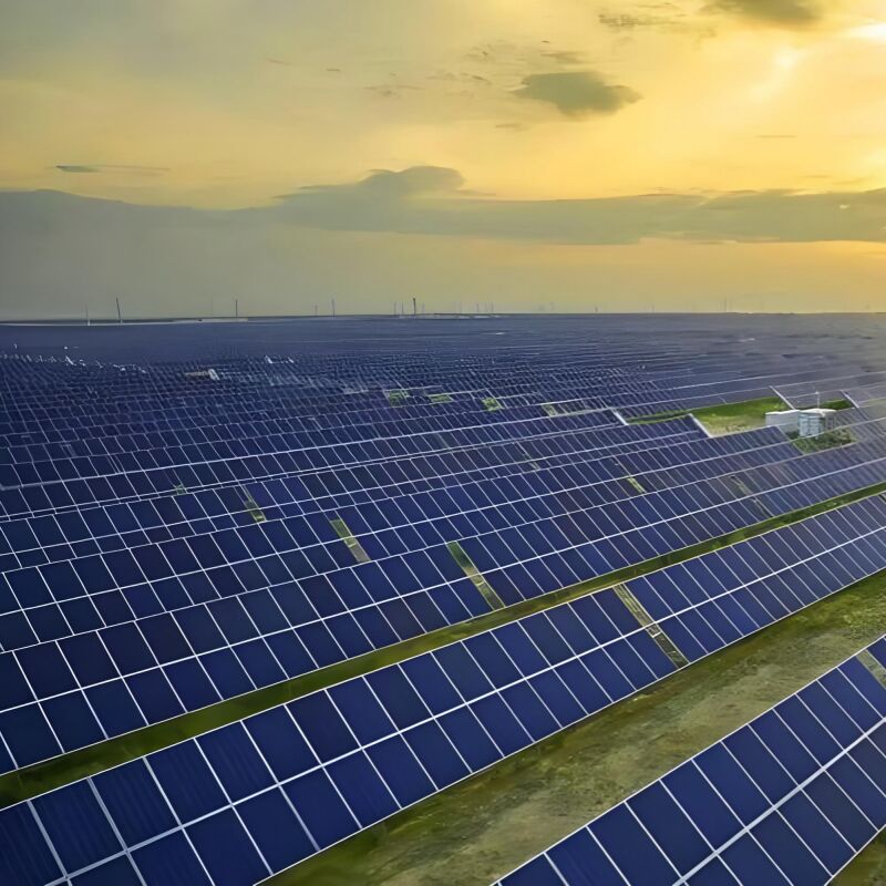 टिकाऊ समर्थन और स्थापना समाधान प्रदान करने वाले उपयोगिता पैमाने पर सौर प्रतिष्ठानों के लिए डिज़ाइन किए गए ग्राउंड सोलर माउंटिंग ब्रैकेट