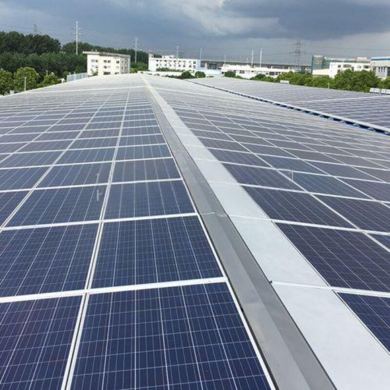 उच्च-घनत्व सपाट छत माउंटिंग समाधान: अधिकतम स्थान उपयोग के लिए कॉम्पैक्ट मल्टी-रो लेआउट